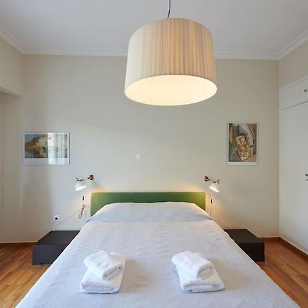 Apartment In The Heart Of The City Атина Екстериор снимка